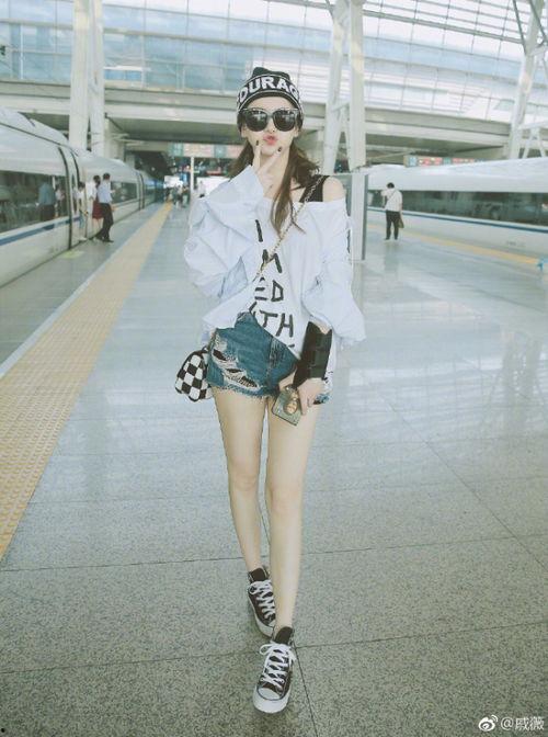 娱乐吃瓜酱光腿神器,娱乐吃瓜酱带你揭秘时尚潮流背后的秘密